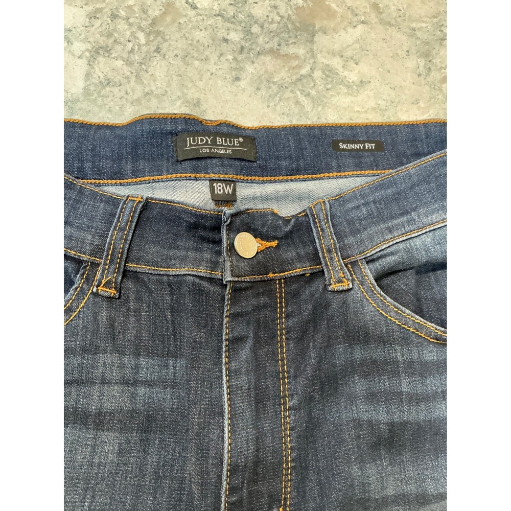 Judy Blue Women's 18W Skinny Fit Dark Wash Distressed Hem Jeans